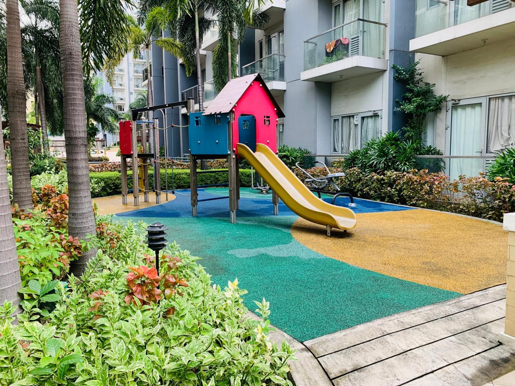 One Palm Tree Villas Condominium - Studio 7Th Fl With Balcony - Across Terminal 3 Airport Pasay Eksteriør bilde