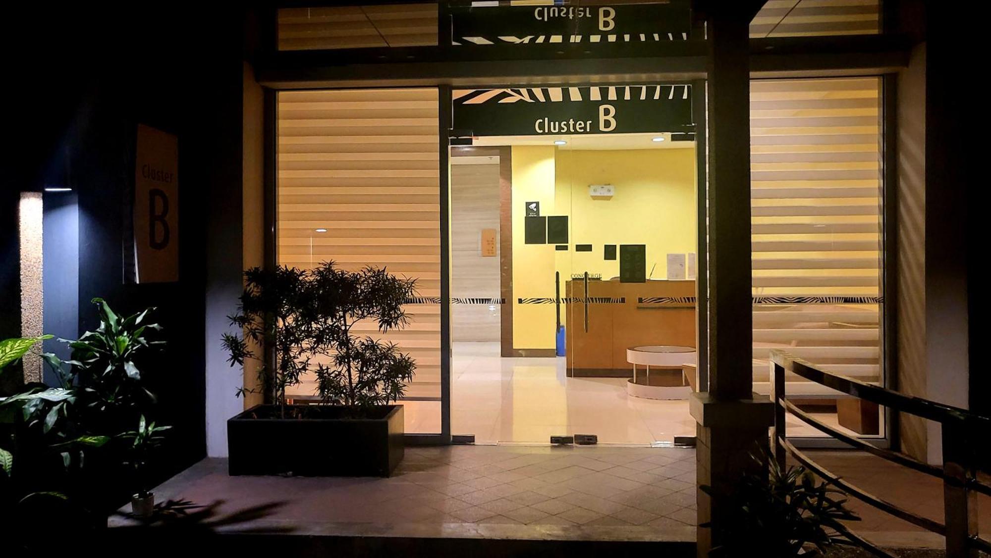 One Palm Tree Villas Condominium - Studio 7Th Fl With Balcony - Across Terminal 3 Airport Pasay Eksteriør bilde
