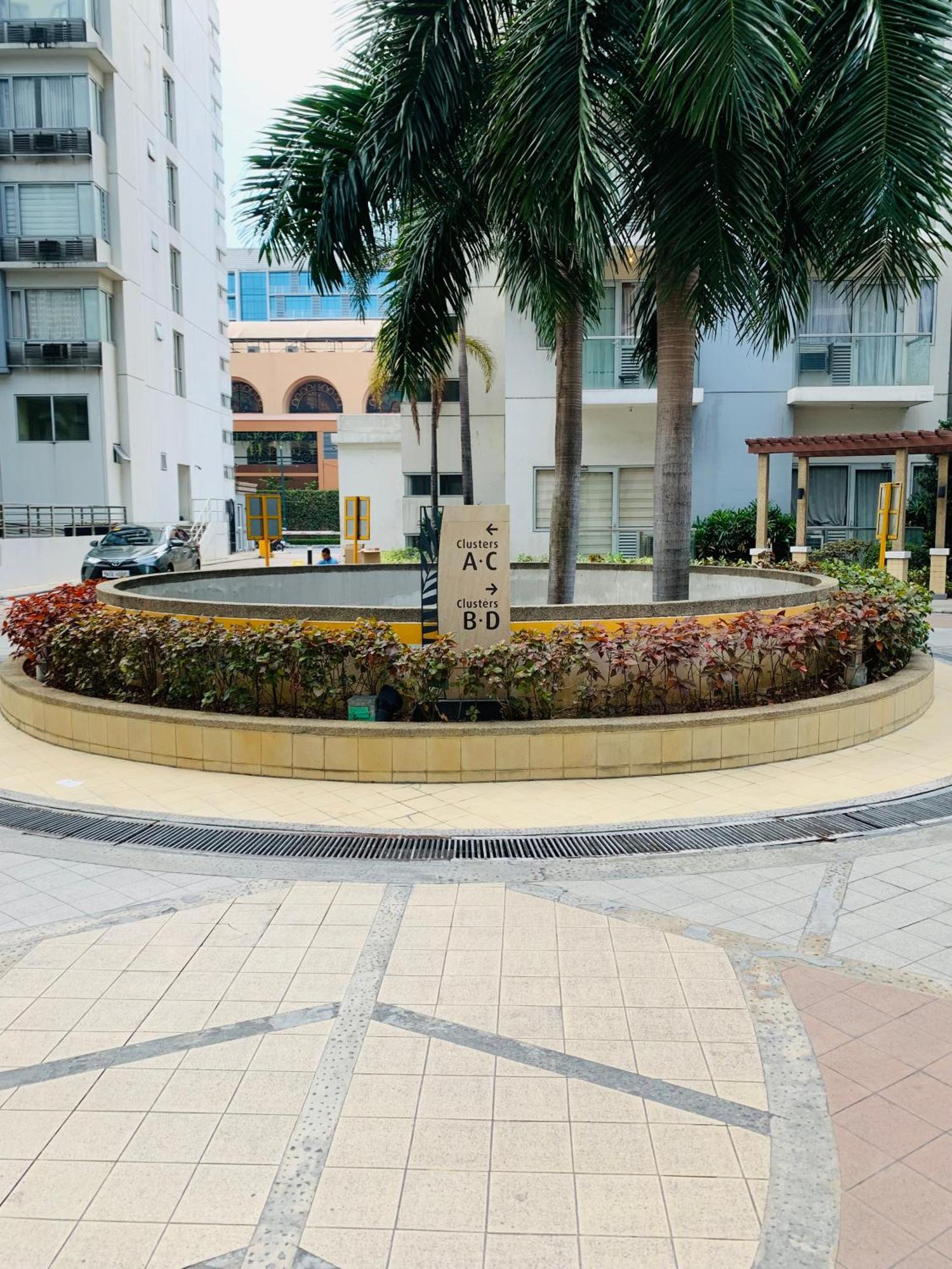 One Palm Tree Villas Condominium - Studio 7Th Fl With Balcony - Across Terminal 3 Airport Pasay Eksteriør bilde