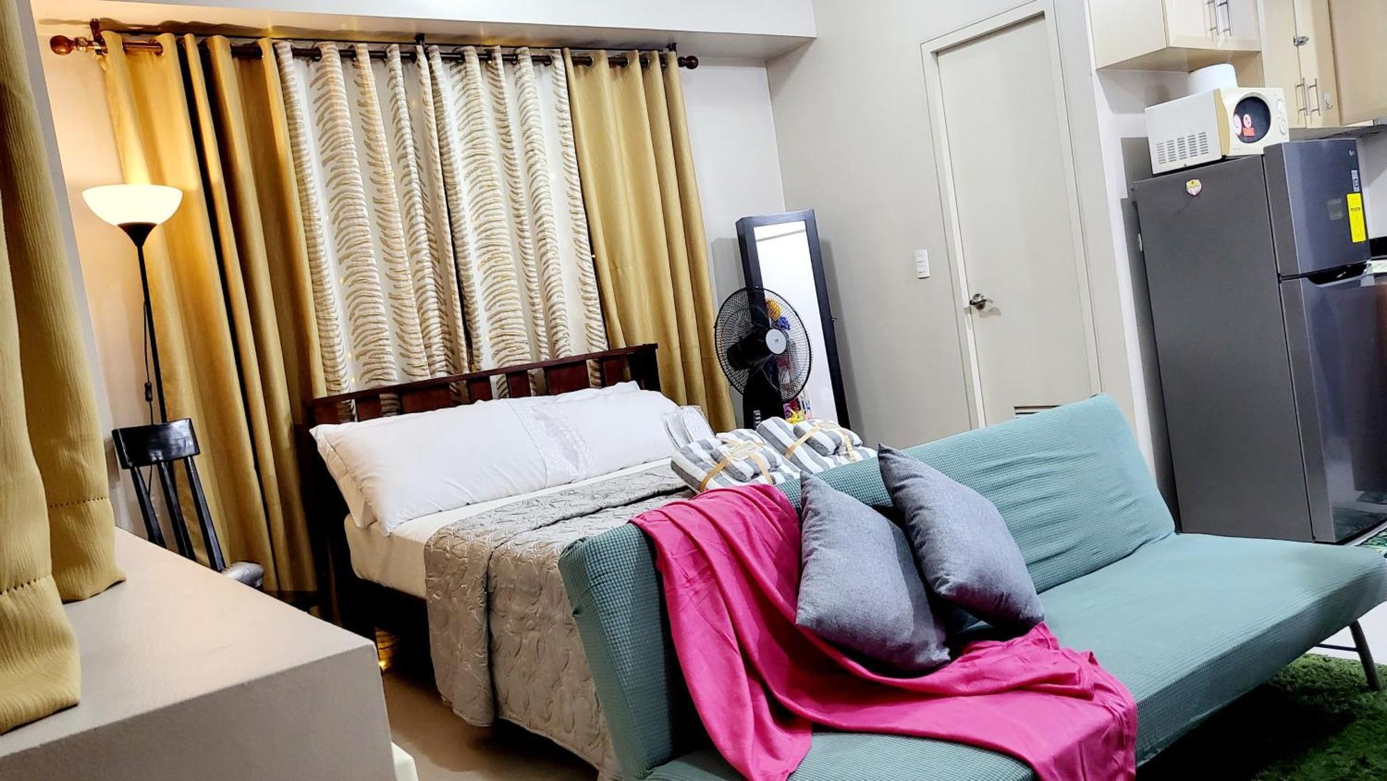One Palm Tree Villas Condominium - Studio 7Th Fl With Balcony - Across Terminal 3 Airport Pasay Eksteriør bilde