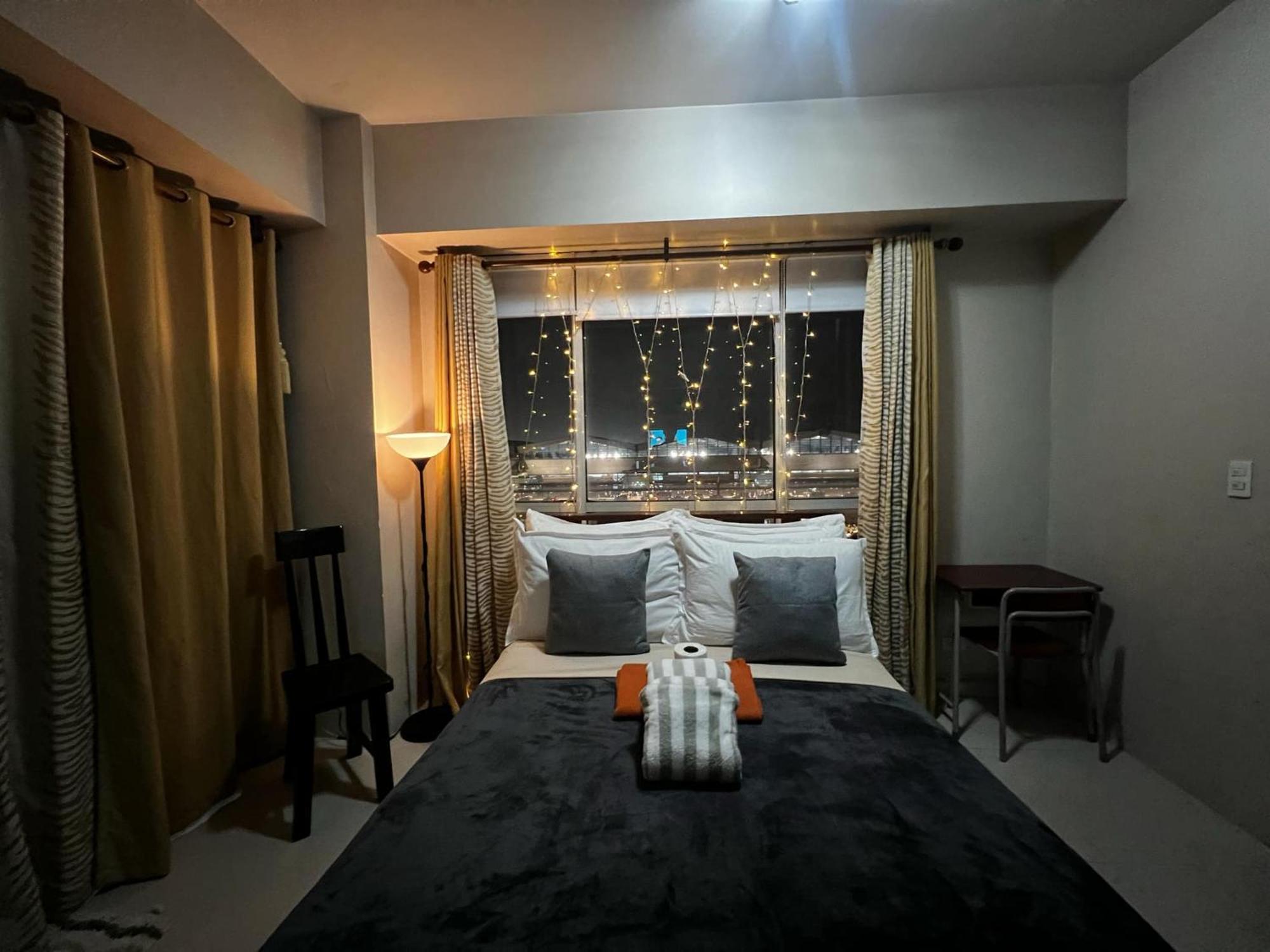 One Palm Tree Villas Condominium - Studio 7Th Fl With Balcony - Across Terminal 3 Airport Pasay Eksteriør bilde