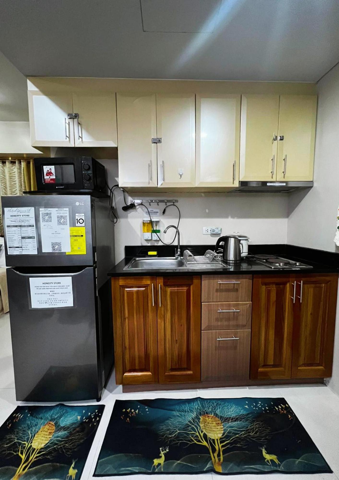 One Palm Tree Villas Condominium - Studio 7Th Fl With Balcony - Across Terminal 3 Airport Pasay Eksteriør bilde