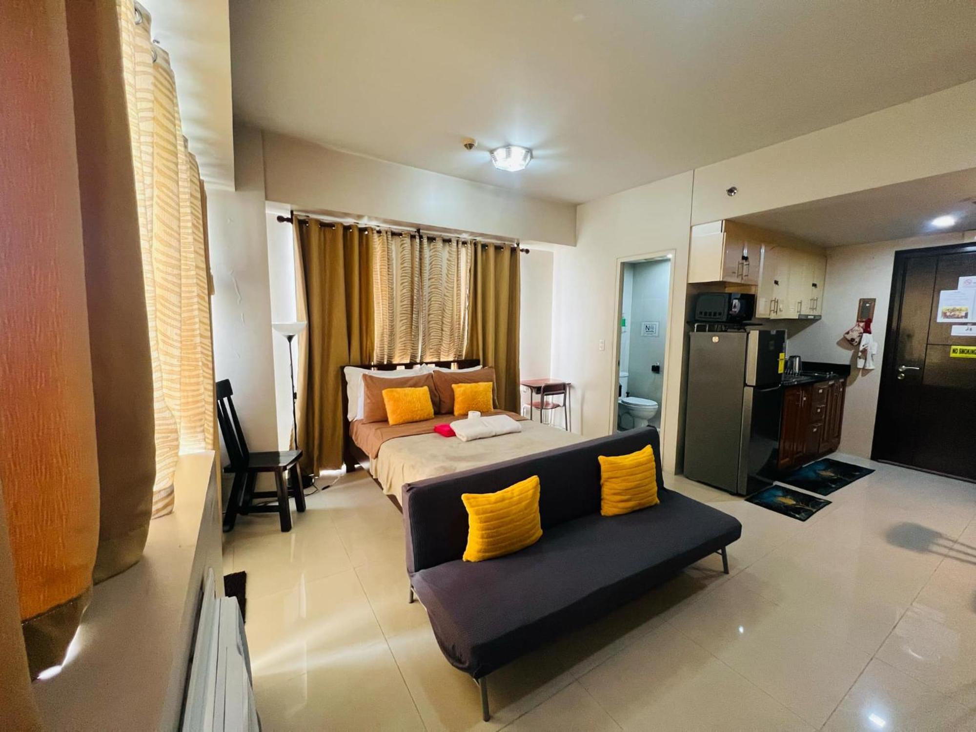 One Palm Tree Villas Condominium - Studio 7Th Fl With Balcony - Across Terminal 3 Airport Pasay Eksteriør bilde