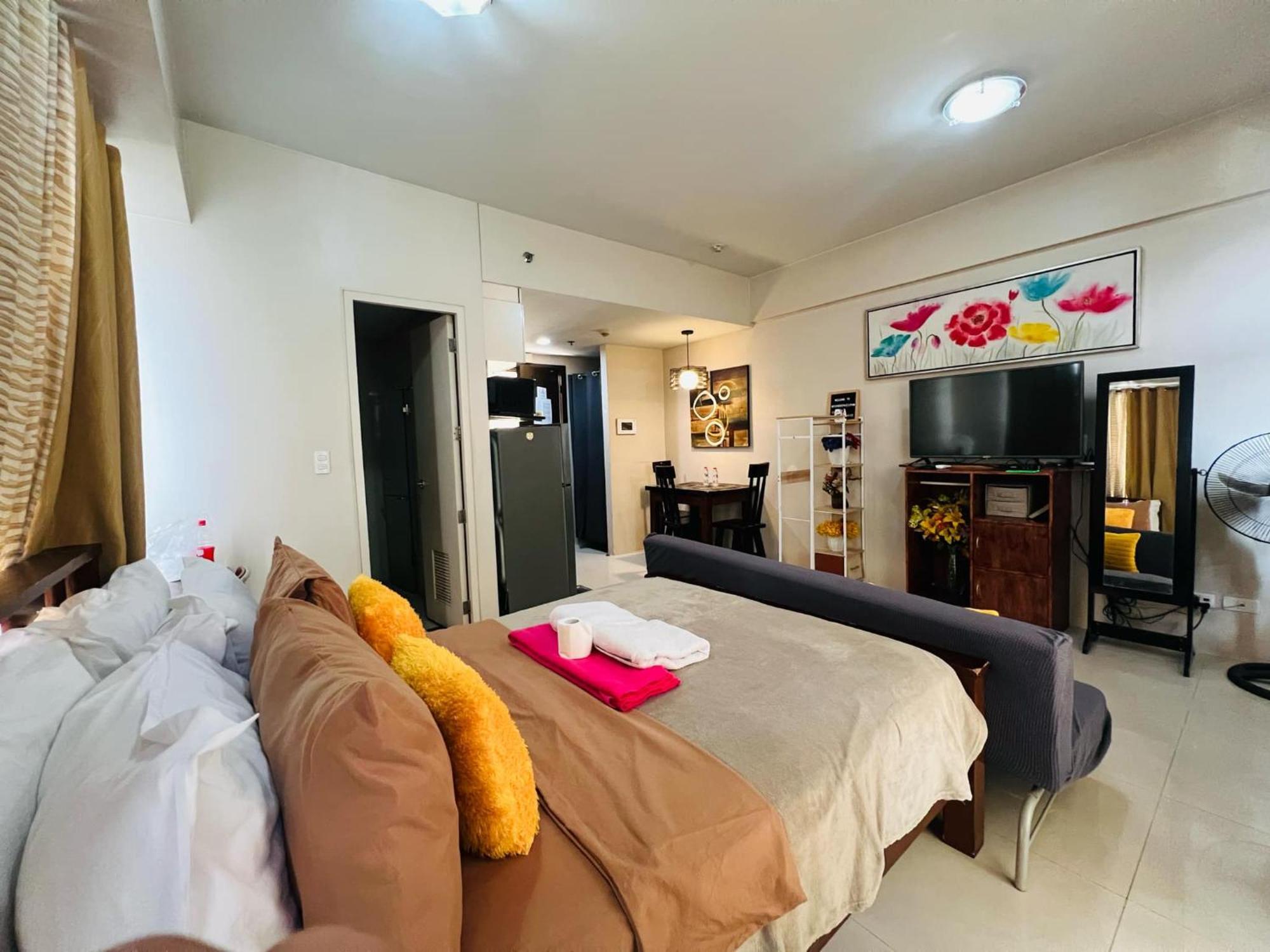 One Palm Tree Villas Condominium - Studio 7Th Fl With Balcony - Across Terminal 3 Airport Pasay Eksteriør bilde