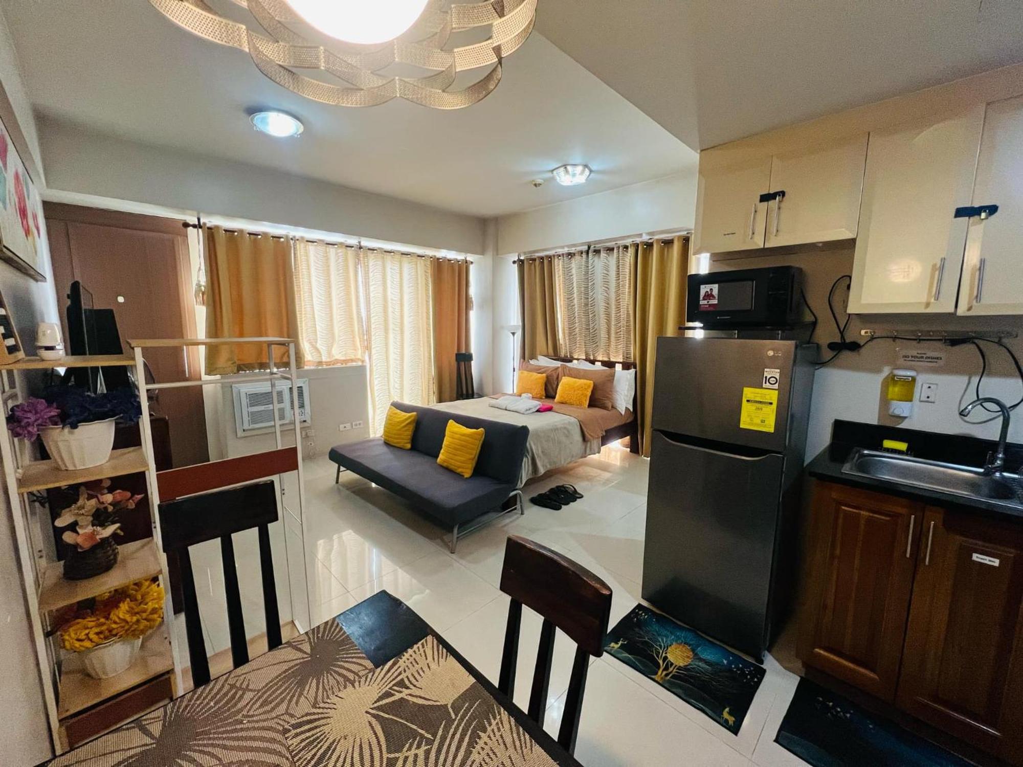 One Palm Tree Villas Condominium - Studio 7Th Fl With Balcony - Across Terminal 3 Airport Pasay Eksteriør bilde